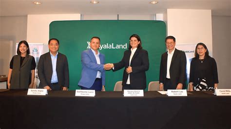 Zobels tap Razon's waste management firm in Cebu .